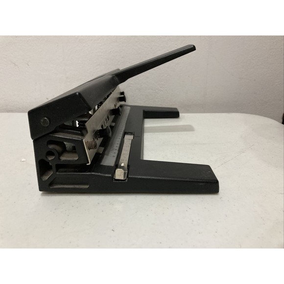 Swingline Model 440 Adjustable Heavy Duty Industrial 3 Hole Punch Ships Same Day - Picture 7 of 12